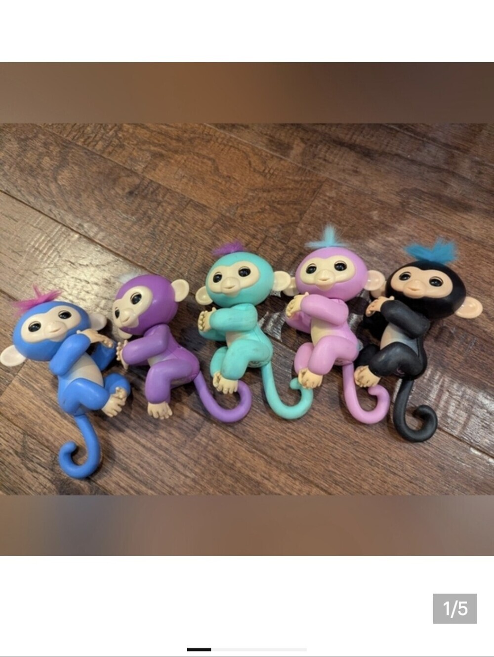 Fingerlings monkey Toys Includes 5 Interactive electronic pet monkey Toys